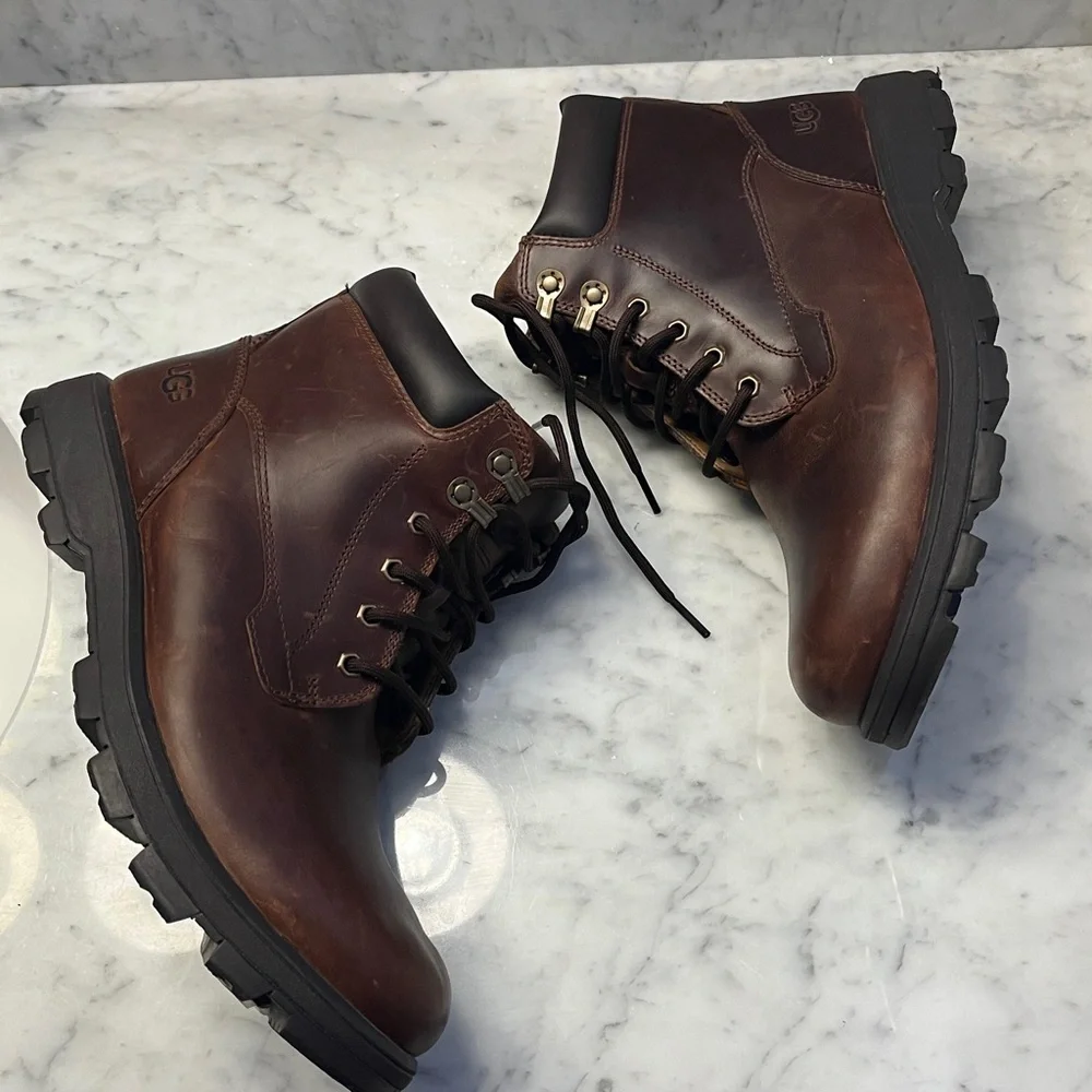 UGG chestnut leather